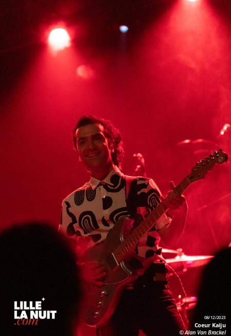 Grand Blanc + Coeur Kaiju + Run! Run! Jump! Punch! à la Ferme d’en Haut en live - photo n°3