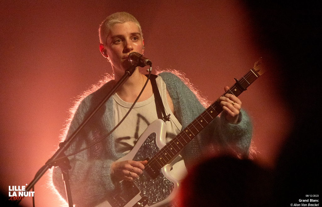 Grand Blanc + Coeur Kaiju + Run! Run! Jump! Punch! à la Ferme d’en Haut en live - photo n°3