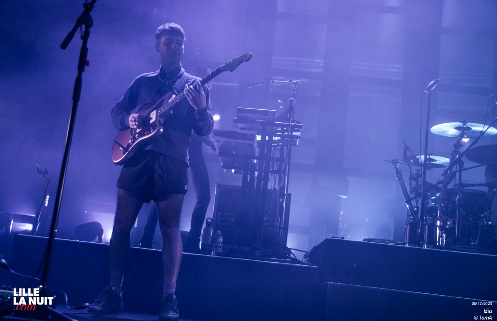 Izïa + Terrier à L’Aéronef en live - photo n°16