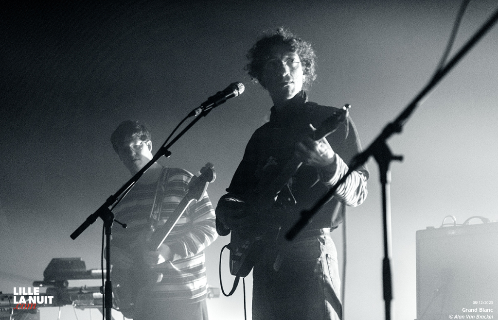 Grand Blanc + Coeur Kaiju + Run! Run! Jump! Punch! à la Ferme d’en Haut en live - photo n°14