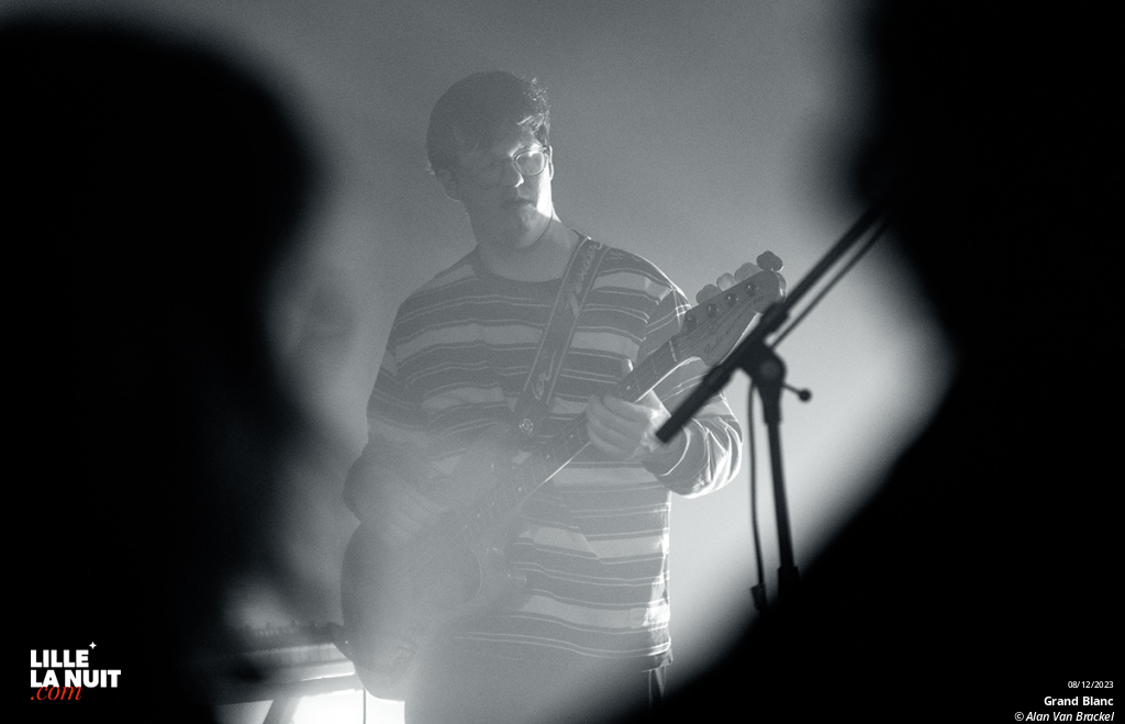 Grand Blanc + Coeur Kaiju + Run! Run! Jump! Punch! à la Ferme d’en Haut en live - photo n°17