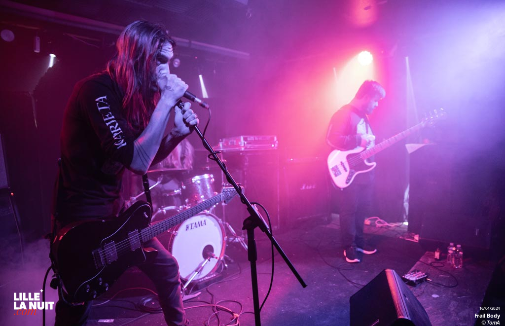 Fall Of Messiah + Knoll + Frail Body à la Brat Cave en live - photo n°2