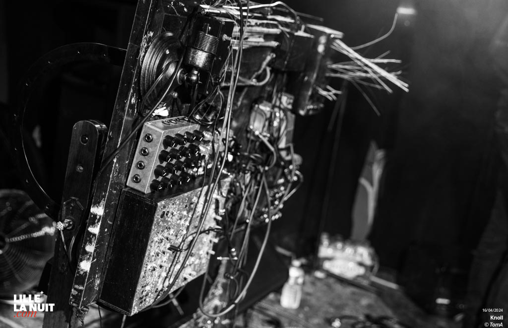 Fall Of Messiah + Knoll + Frail Body à la Brat Cave en live - photo n°1