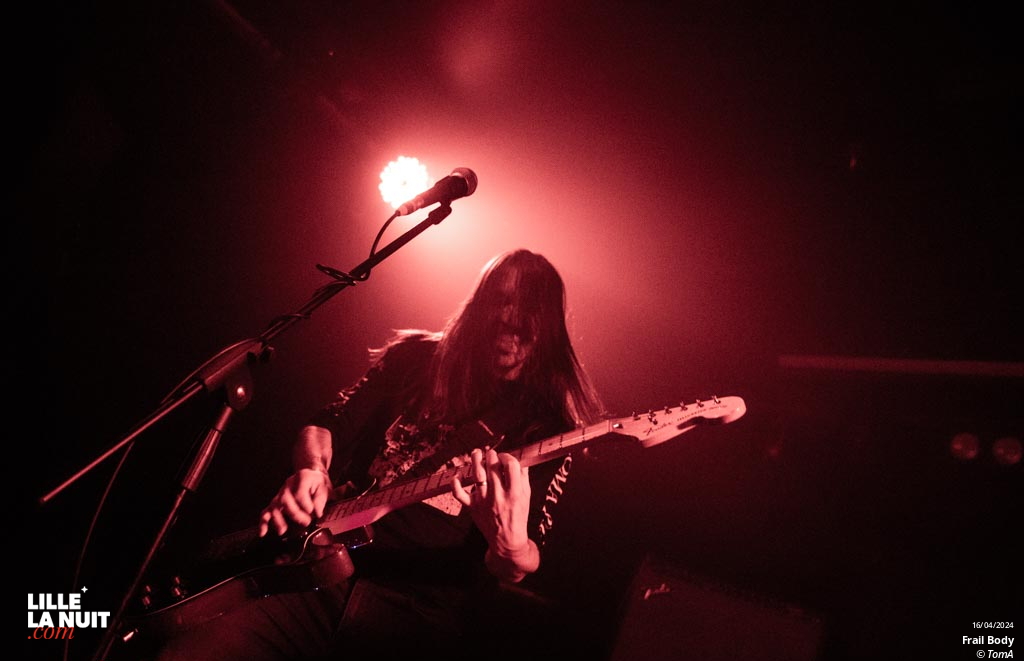 Fall Of Messiah + Knoll + Frail Body à la Brat Cave en live - photo n°5