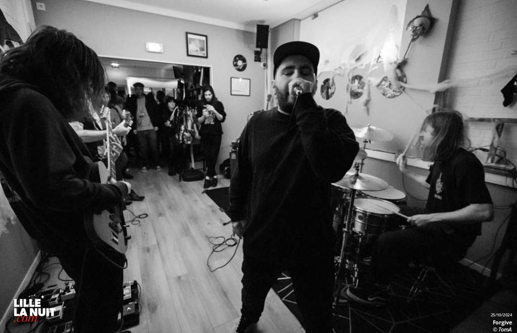 Forgive + November au Gramophone Cambrai en live - photo n°9