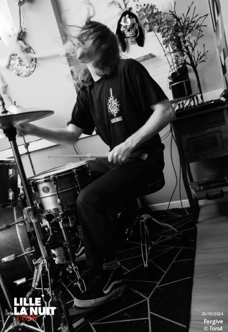 Forgive + November au Gramophone Cambrai en live - photo n°2