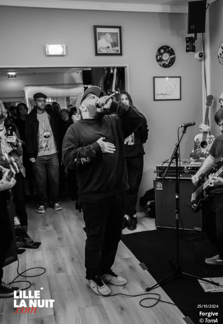 Forgive + November au Gramophone Cambrai en live - photo n°23