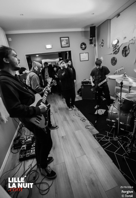 Forgive + November au Gramophone Cambrai en live - photo n°38