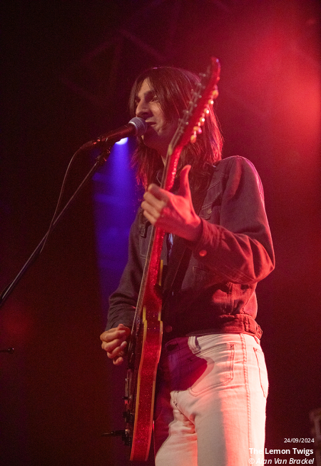 The Lemon Twigs + Tchotchke à l’Aéronef de Lille en live - photo n°9
