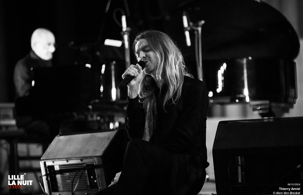 Thierry Amiel en piano-voix à la cathédrale Notre-Dame de La Treille en live - photo n°14