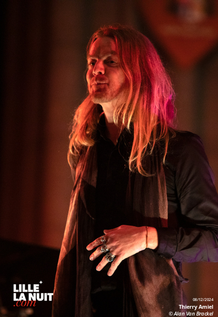 Thierry Amiel en piano-voix à la cathédrale Notre-Dame de La Treille en live - photo n°12