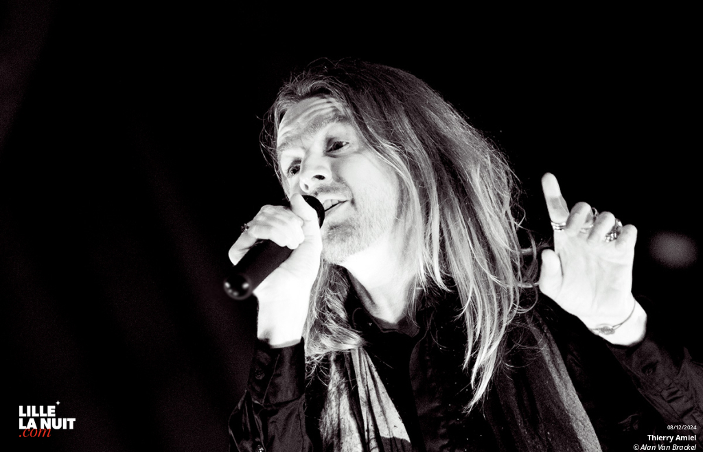 Thierry Amiel en piano-voix à la cathédrale Notre-Dame de La Treille en live - photo n°10