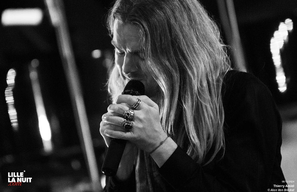Thierry Amiel en piano-voix à la cathédrale Notre-Dame de La Treille en live - photo n°15