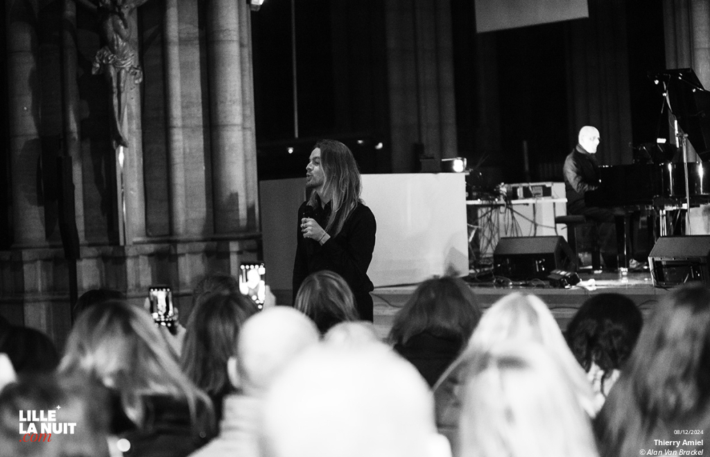 Thierry Amiel en piano-voix à la cathédrale Notre-Dame de La Treille en live - photo n°17