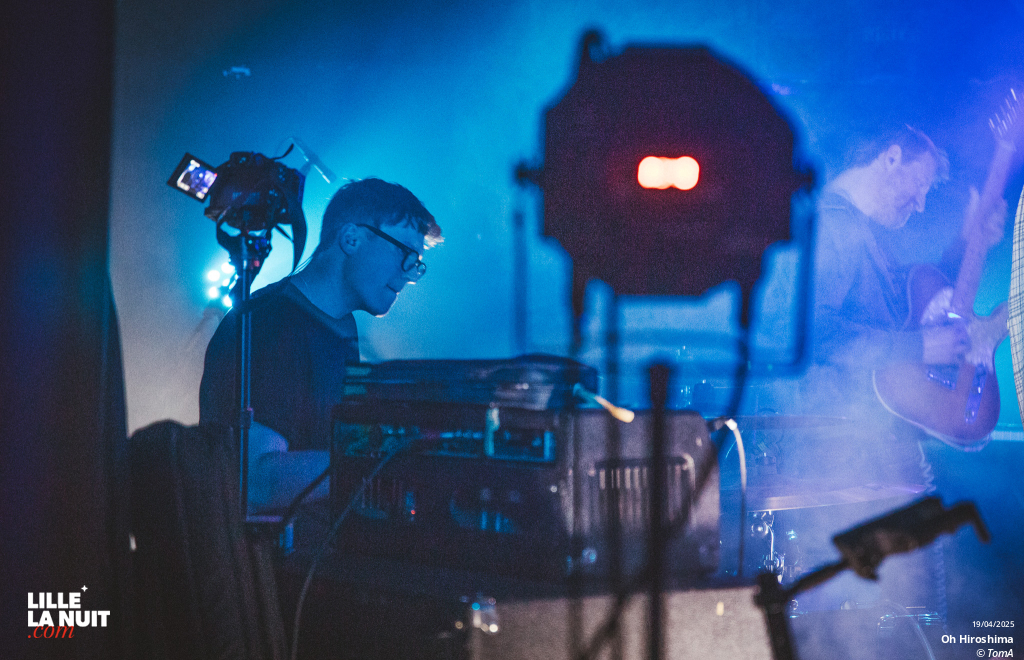 TÖRZS + Oh Hiroshima à la Bulle Café en live - photo n°30