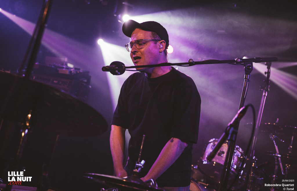 And So I Watch You From Afar + Scaler + Robocobra Quartet à l’Aéronef en live - photo n°21