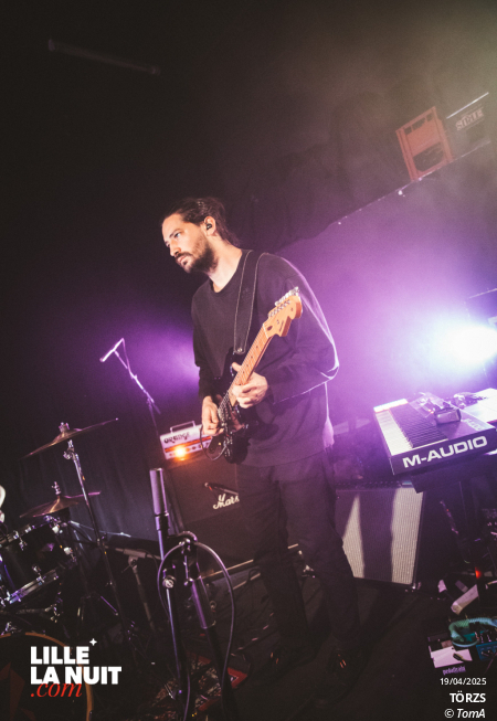 TÖRZS + Oh Hiroshima à la Bulle Café en live - photo n°21