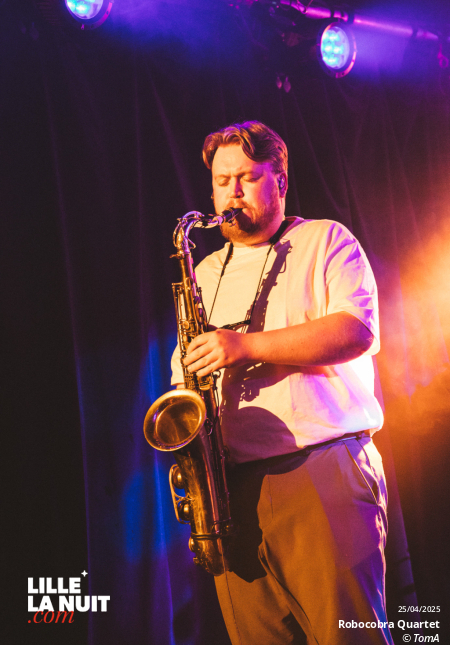 And So I Watch You From Afar + Scaler + Robocobra Quartet à l’Aéronef en live - photo n°9