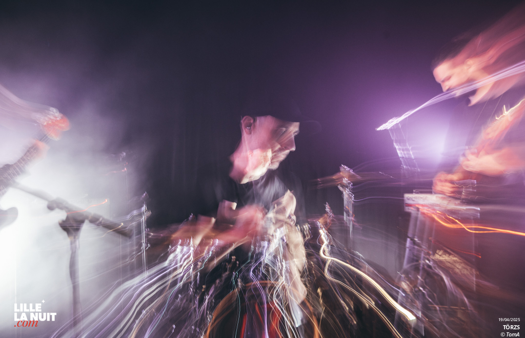 TÖRZS + Oh Hiroshima à la Bulle Café en live - photo n°14