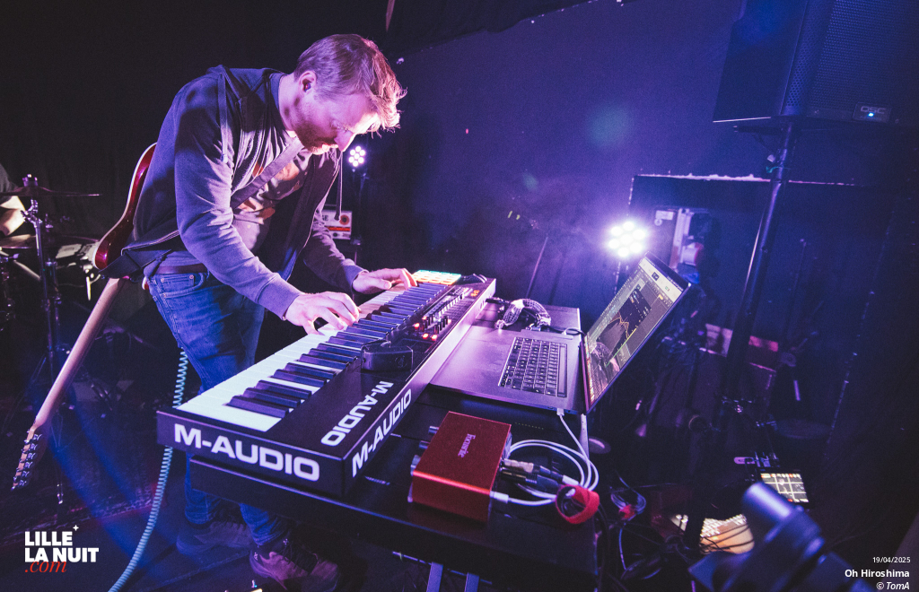 TÖRZS + Oh Hiroshima à la Bulle Café en live - photo n°23