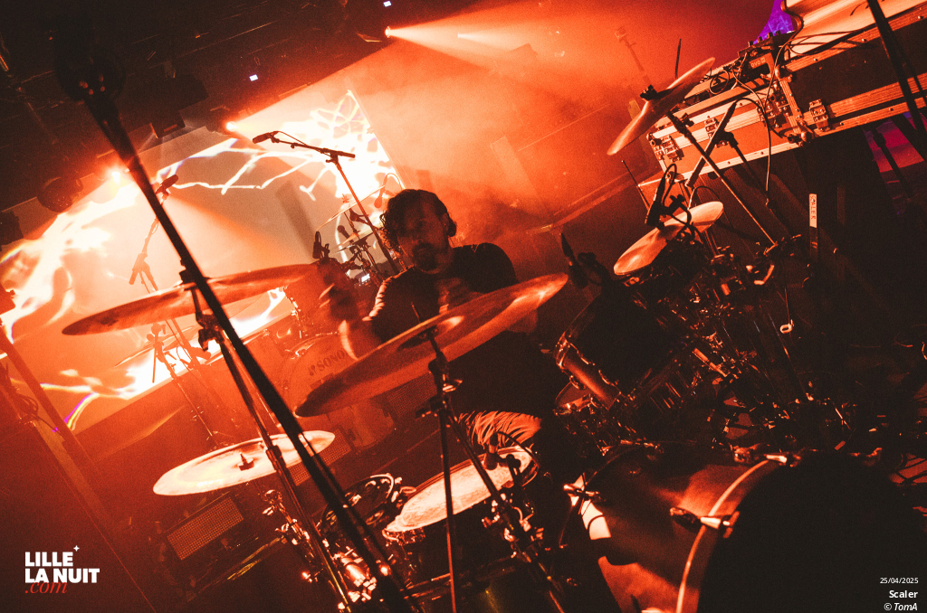 And So I Watch You From Afar + Scaler + Robocobra Quartet à l’Aéronef en live - photo n°2