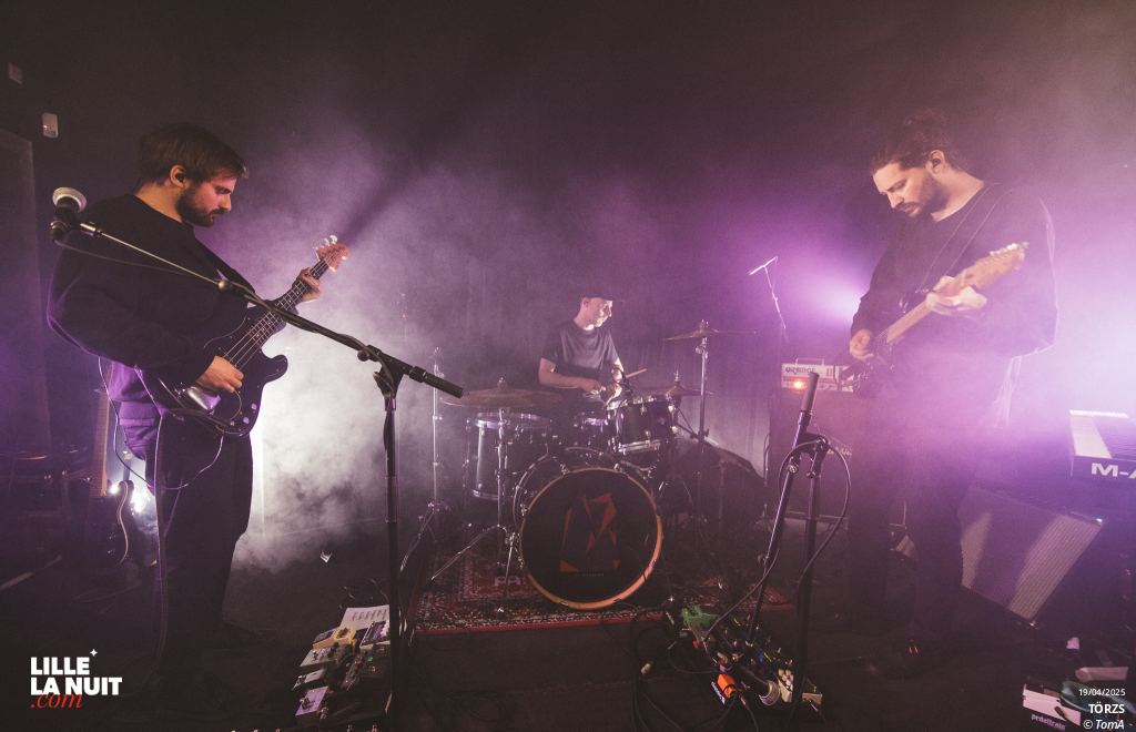 TÖRZS + Oh Hiroshima à la Bulle Café en live - photo n°9