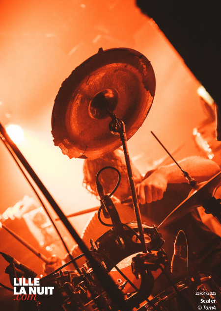 And So I Watch You From Afar + Scaler + Robocobra Quartet à l’Aéronef en live - photo n°17