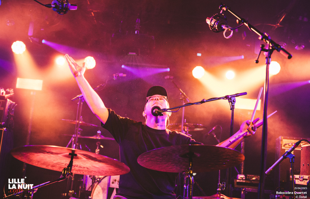 And So I Watch You From Afar + Scaler + Robocobra Quartet à l’Aéronef en live - photo n°19