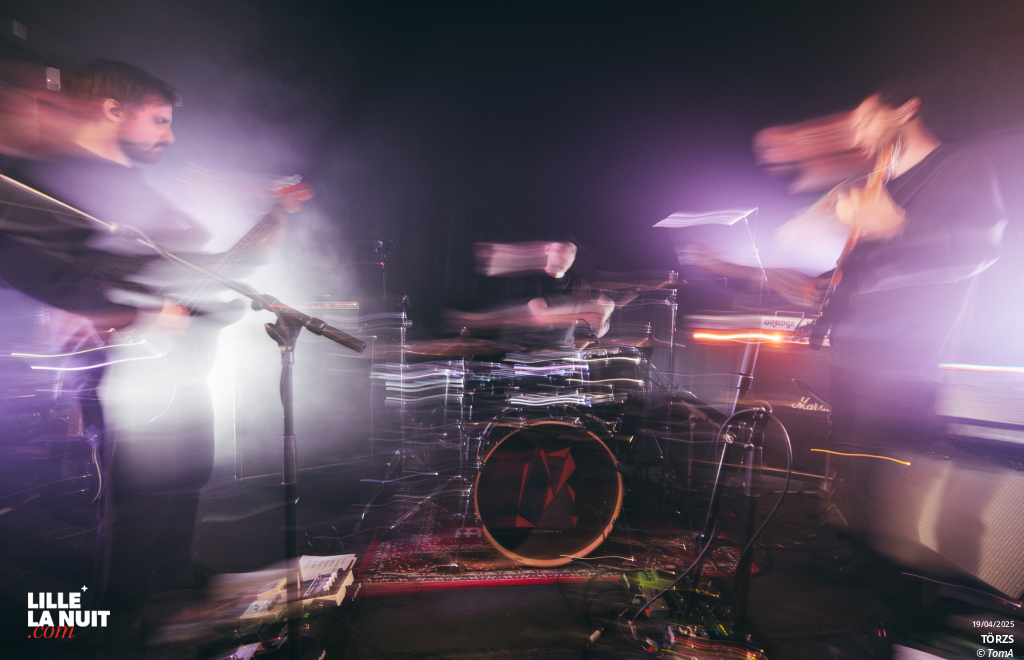 TÖRZS + Oh Hiroshima à la Bulle Café en live - photo n°11