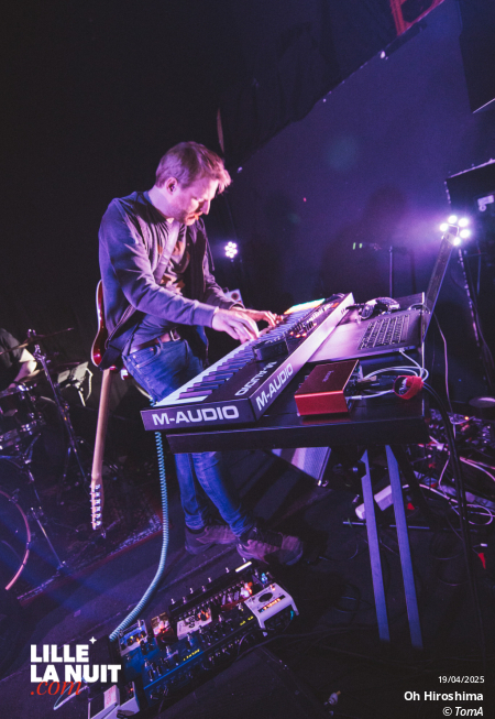 TÖRZS + Oh Hiroshima à la Bulle Café en live - photo n°24