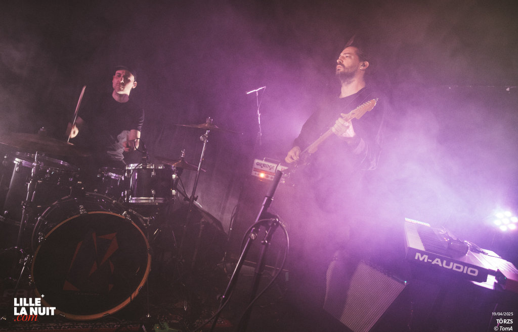 TÖRZS + Oh Hiroshima à la Bulle Café en live - photo n°7