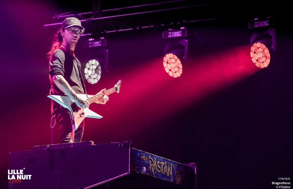 Powerwolf + Dragonforce au Zénith de Lille en live - photo n°1