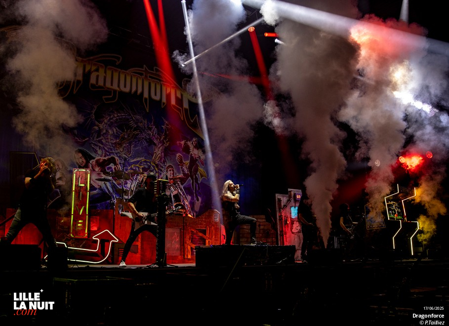 Powerwolf + Dragonforce au Zénith de Lille en live - photo n°17
