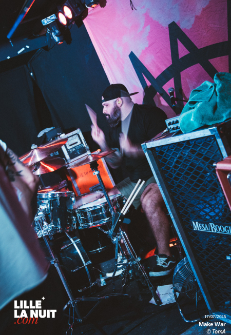 IPKISS + Stuck In Yesterday + Make War à la Brat Cave en live - photo n°18