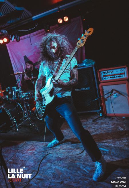 IPKISS + Stuck In Yesterday + Make War à la Brat Cave en live - photo n°27