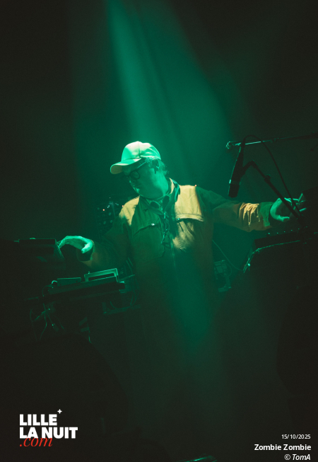 Zombie Zombie + Totorro au Grand Mix en live - photo n°37