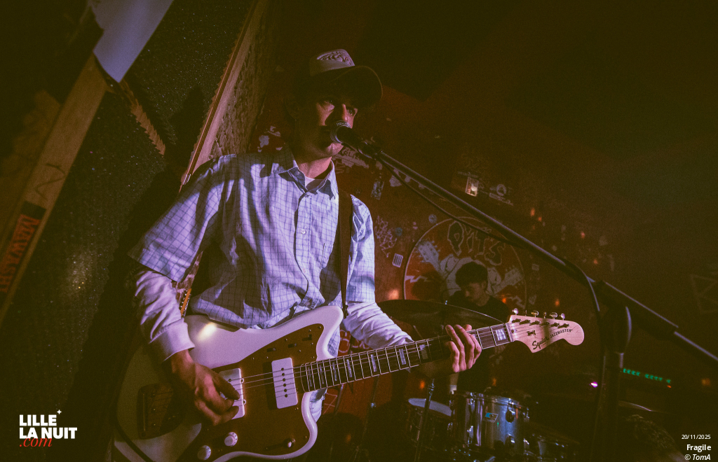 Fragile + Stonks au Pit’s à Courtrai en live - photo n°21