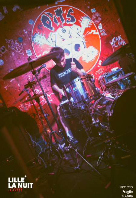 Fragile + Stonks au Pit’s à Courtrai en live - photo n°27