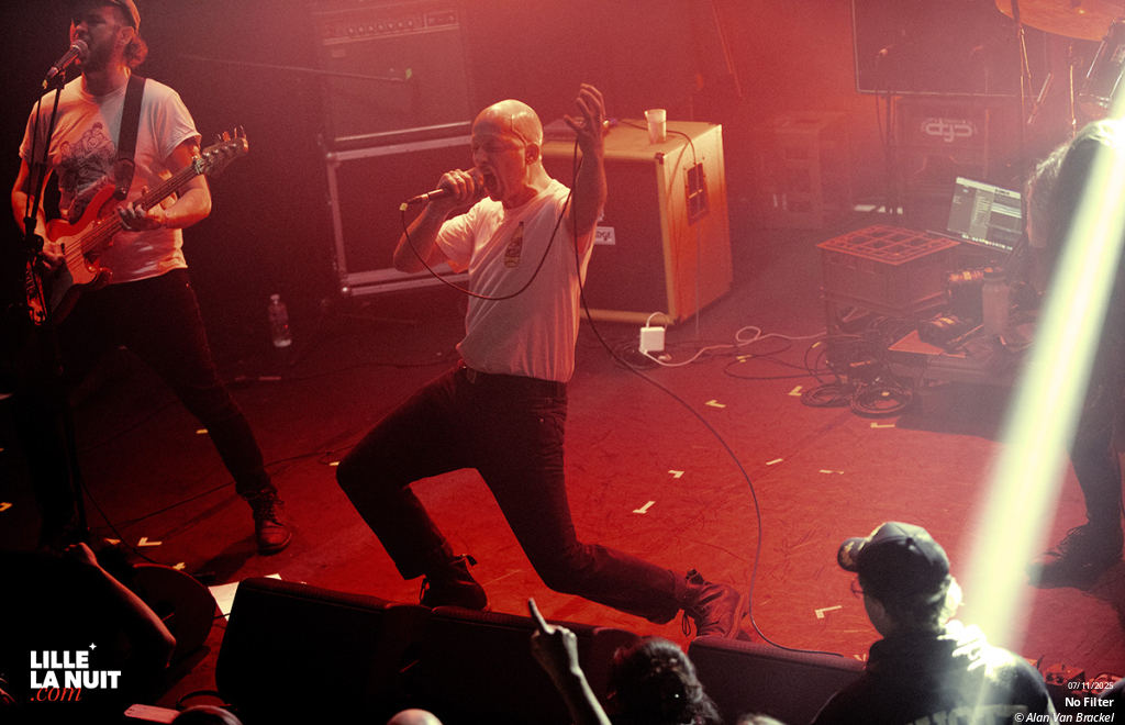 Frustration + Gwendoline + No Filter + Canteleu au Black Lab en live - photo n°10