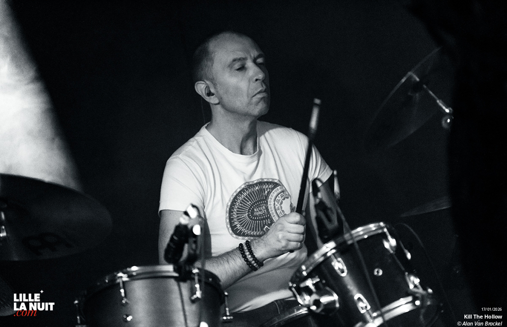 Between Monsters and Shadows à la Brat Cave : Nightfall District + Kill The Hollow + Sweet Monsters en live - photo n°9