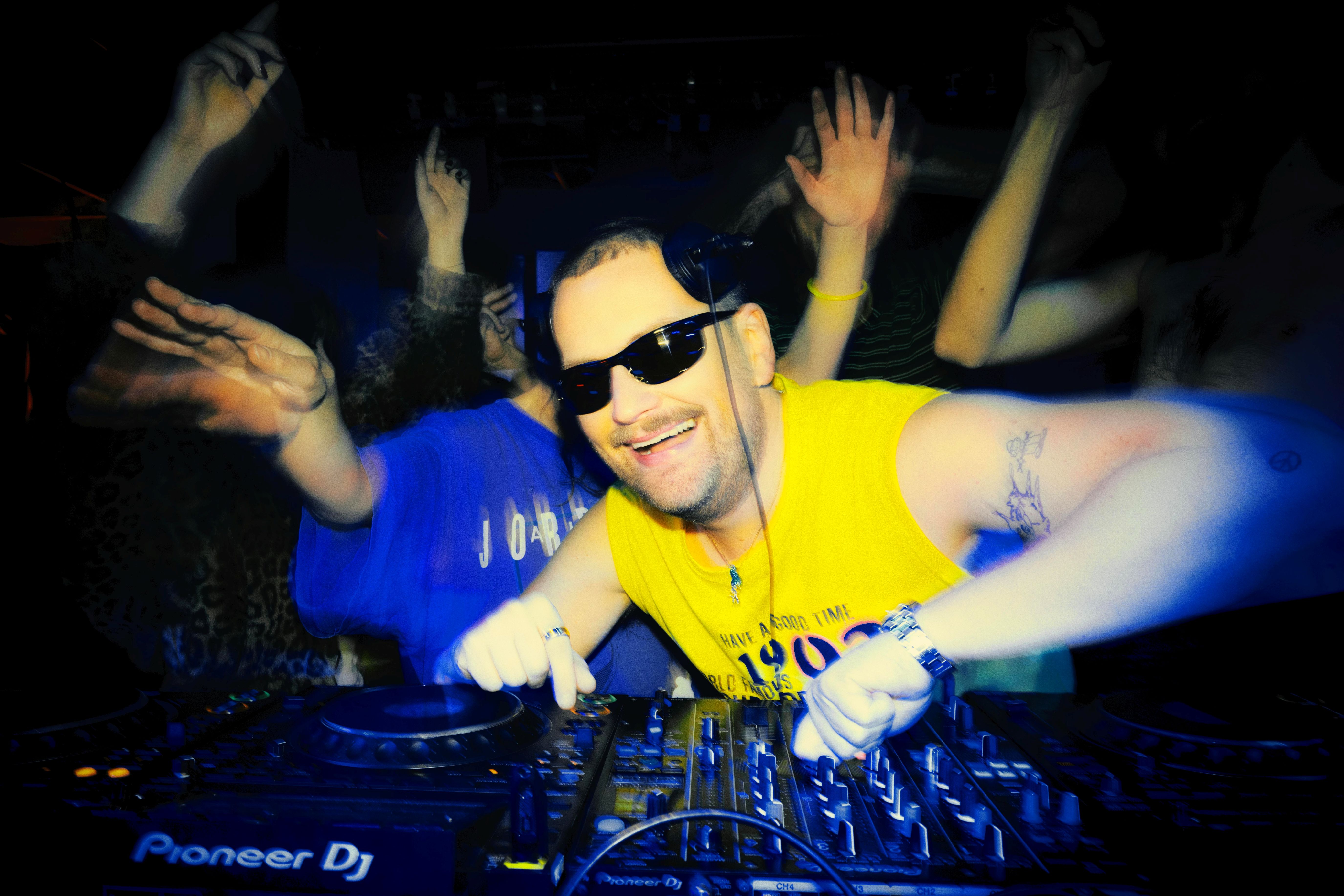 Myd en live + LB aka Labat + Roni