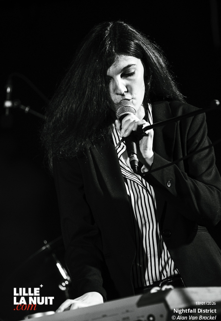 Between Monsters and Shadows à la Brat Cave : Nightfall District + Kill The Hollow + Sweet Monsters en live - photo n°7