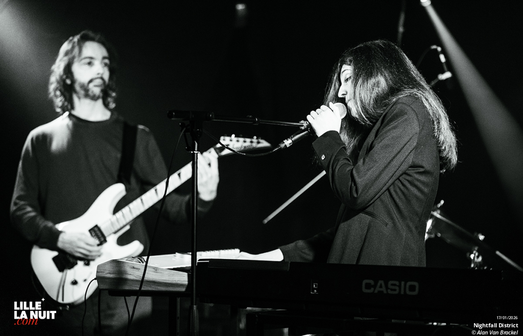 Between Monsters and Shadows à la Brat Cave : Nightfall District + Kill The Hollow + Sweet Monsters en live - photo n°9