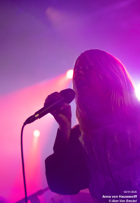 Anna von Hausswolff + Fantôme Josepha au club de l&rsquo;Aéronef de Lille en live - photo n°18