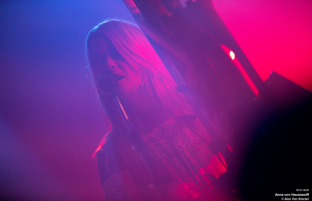 Anna von Hausswolff + Fantôme Josepha au club de l&rsquo;Aéronef de Lille en live - photo n°20