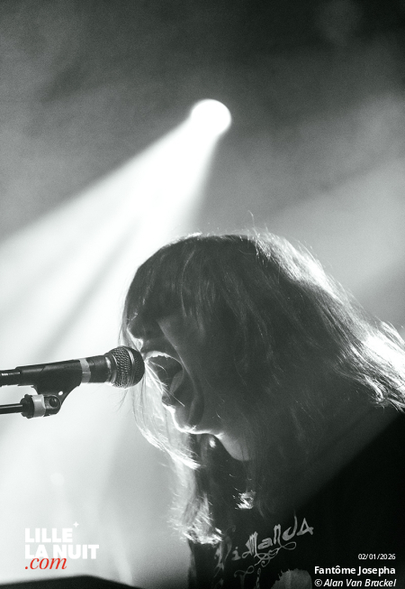 Anna von Hausswolff + Fantôme Josepha au club de l&rsquo;Aéronef de Lille en live - photo n°10