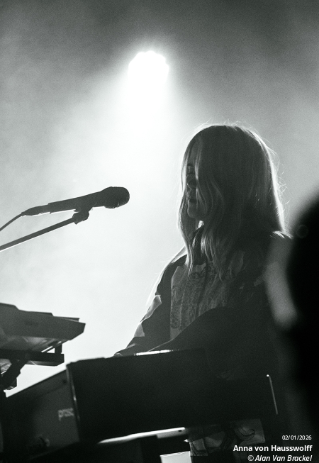 Anna von Hausswolff + Fantôme Josepha au club de l&rsquo;Aéronef de Lille en live - photo n°12