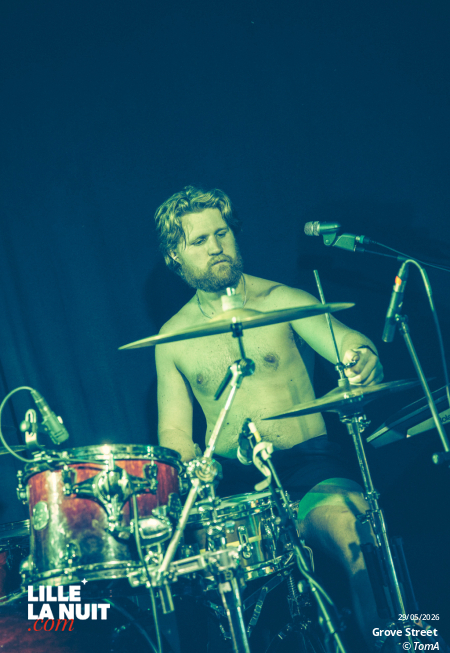 November + State Power + Grove Street à La Bulle Café en live - photo n°14