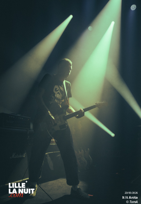 Bruit ≤ + It It Anita au Grand Mix en live - photo n°27