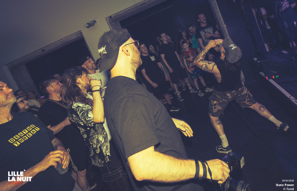 November + State Power + Grove Street à La Bulle Café en live - photo n°2